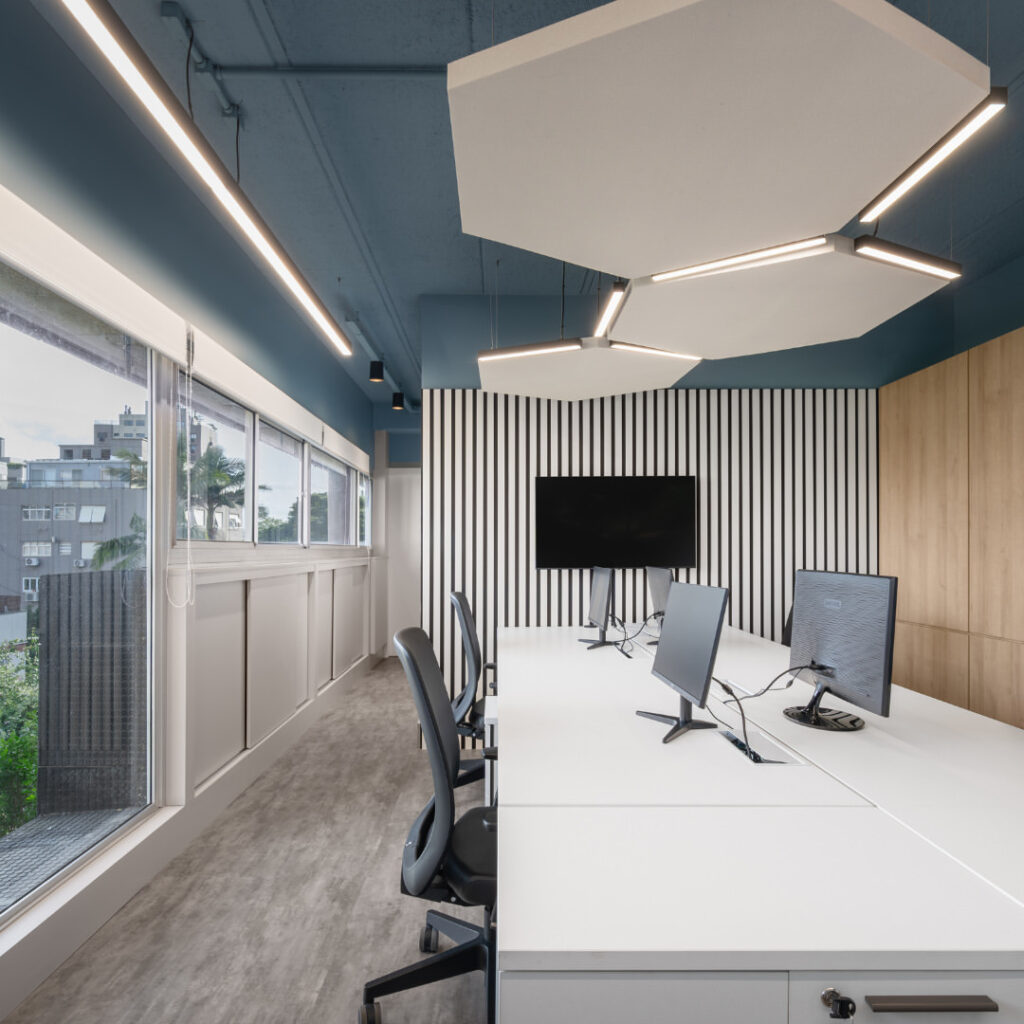 PORTFOLIO WALL IN (3)