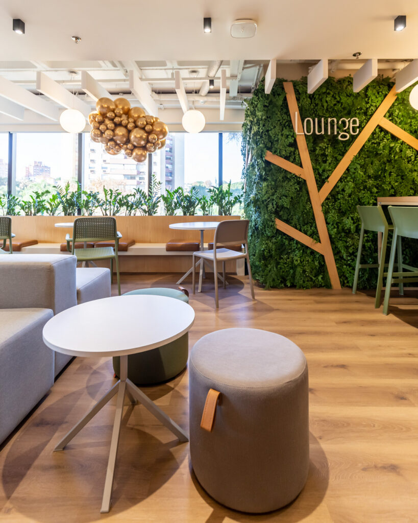 PORTFOLIO - wall in_2